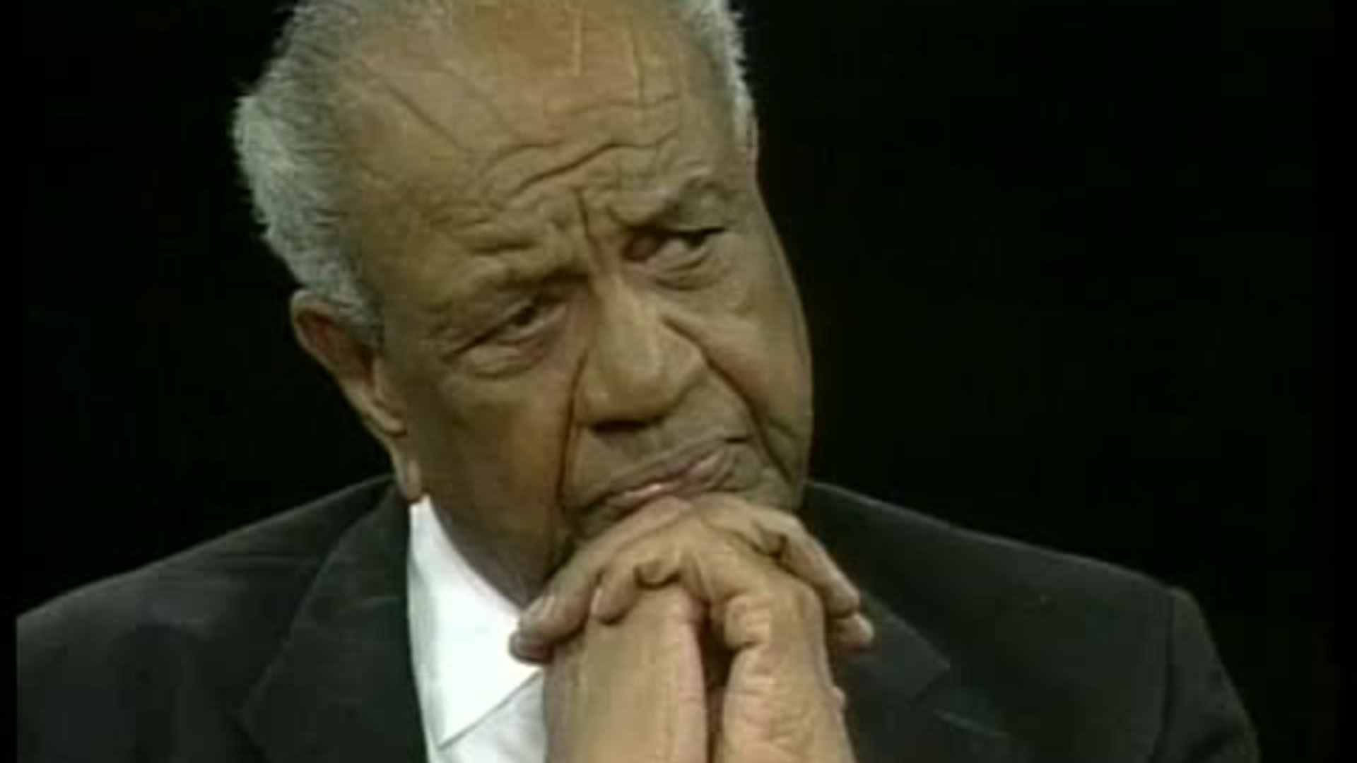 How to Crack Eggs One-Handed Like a Pro Chef: Impress Your Friends \u0026 Save  Time, image size:1920x1080